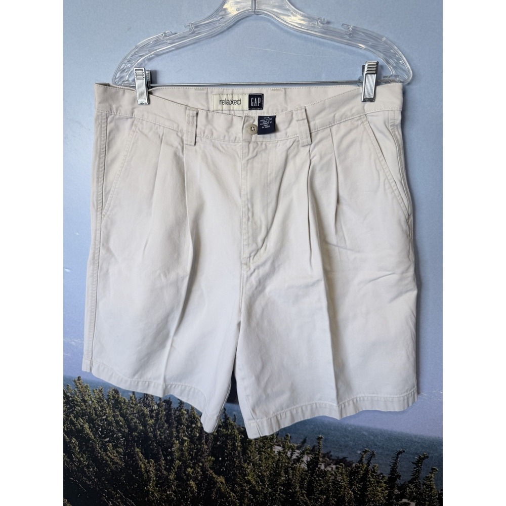 1990's GAP Men's Pleated Shorts Size 35" x 8 Men's Y2K Relaxed‎ Fit